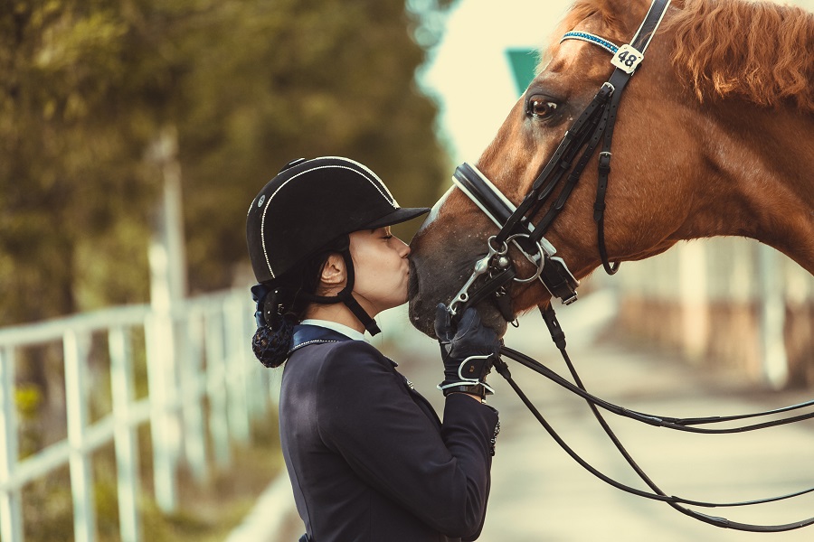 競馬のかわいい女性騎手ランキング 才色兼備の美人ジョッキーを一挙紹介 みんなの競馬検証