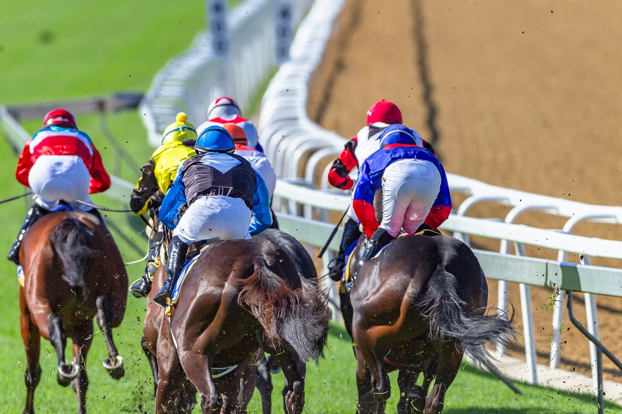 競馬における不注意騎乗とは？概要と過去の事例を徹底解説！